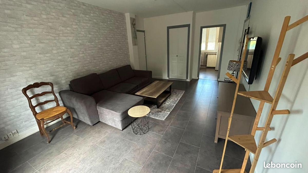 Appartement 4 pièces 64 m² · à Compiègne · 64 m² · 400 €/mois