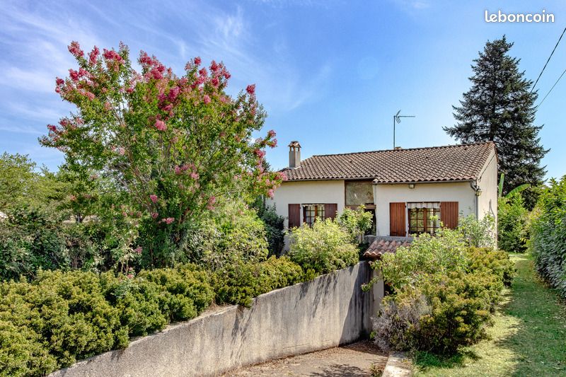 Maison 3 pièces 85 m² · à Neuvic · 85 m² · 93 500 €