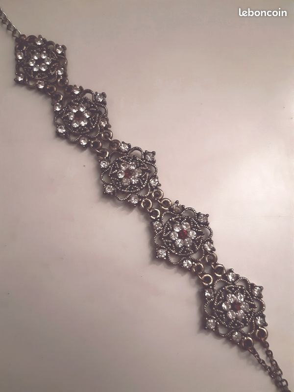 VINTAGE Bracelet en métal argenté et strass taille réglable (image 10)