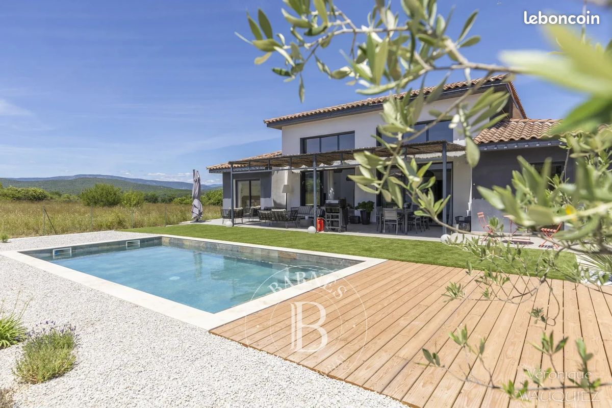 Maison 6 pièces 168 m² · à Saint-Martin-de-Londres · 168 m² · 659 000 €