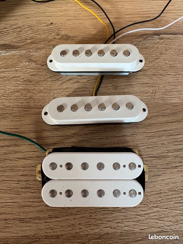 Kit 3 Micros Stratocaster HSS Squier by Fender (image 1)