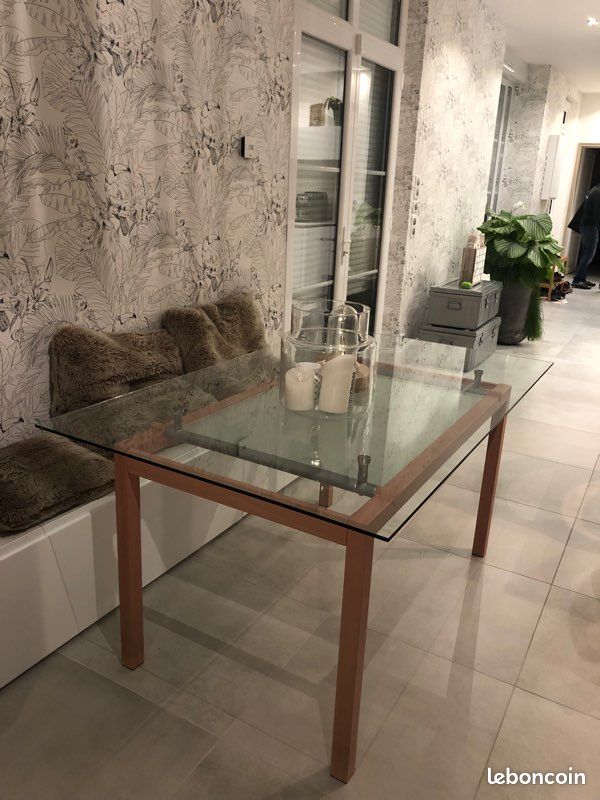 Belle table 6 personnes : verre et métal décor bois (image 1)