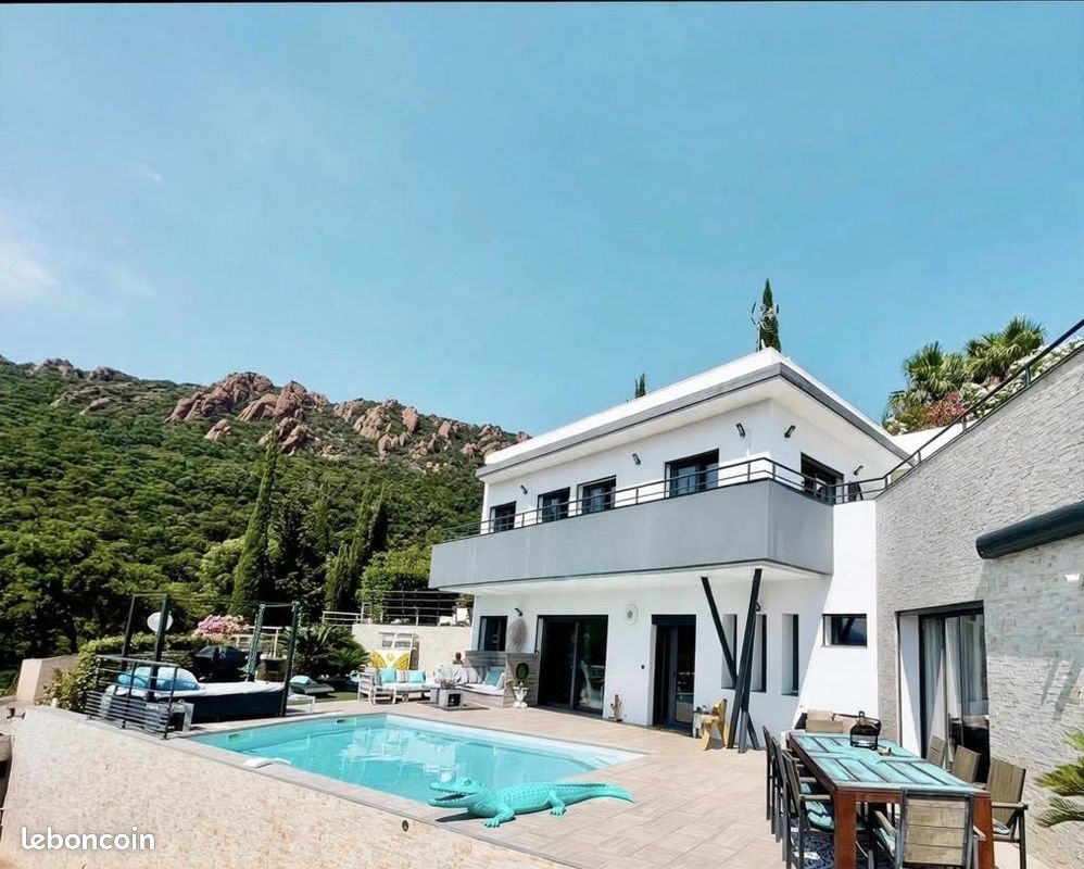 Maison 5 pièces 175 m² · à Saint-Raphaël · 175 m² · 1 290 000 €