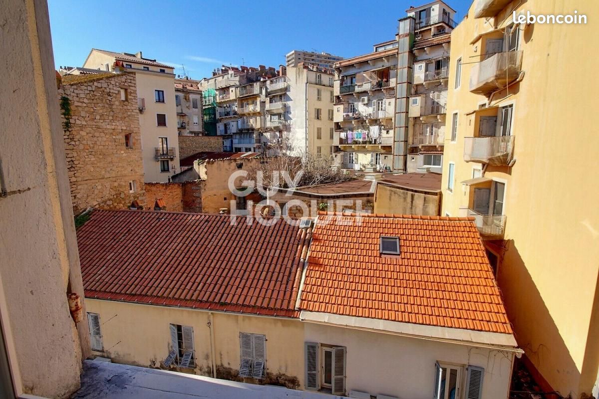 Appartement 3 pièces 72 m² · à Ajaccio · 72 m² · 900 €