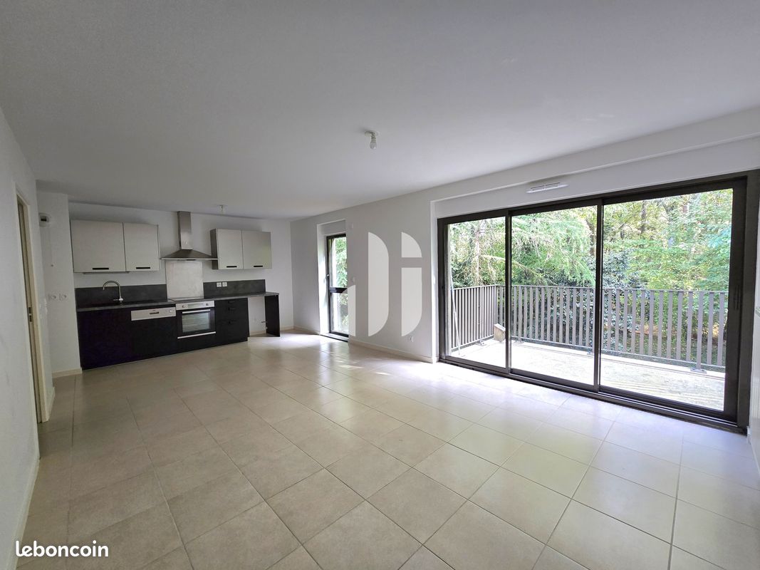 Appartement 3 pièces 64 m² · à Gradignan · 64 m² · 950 €/mois