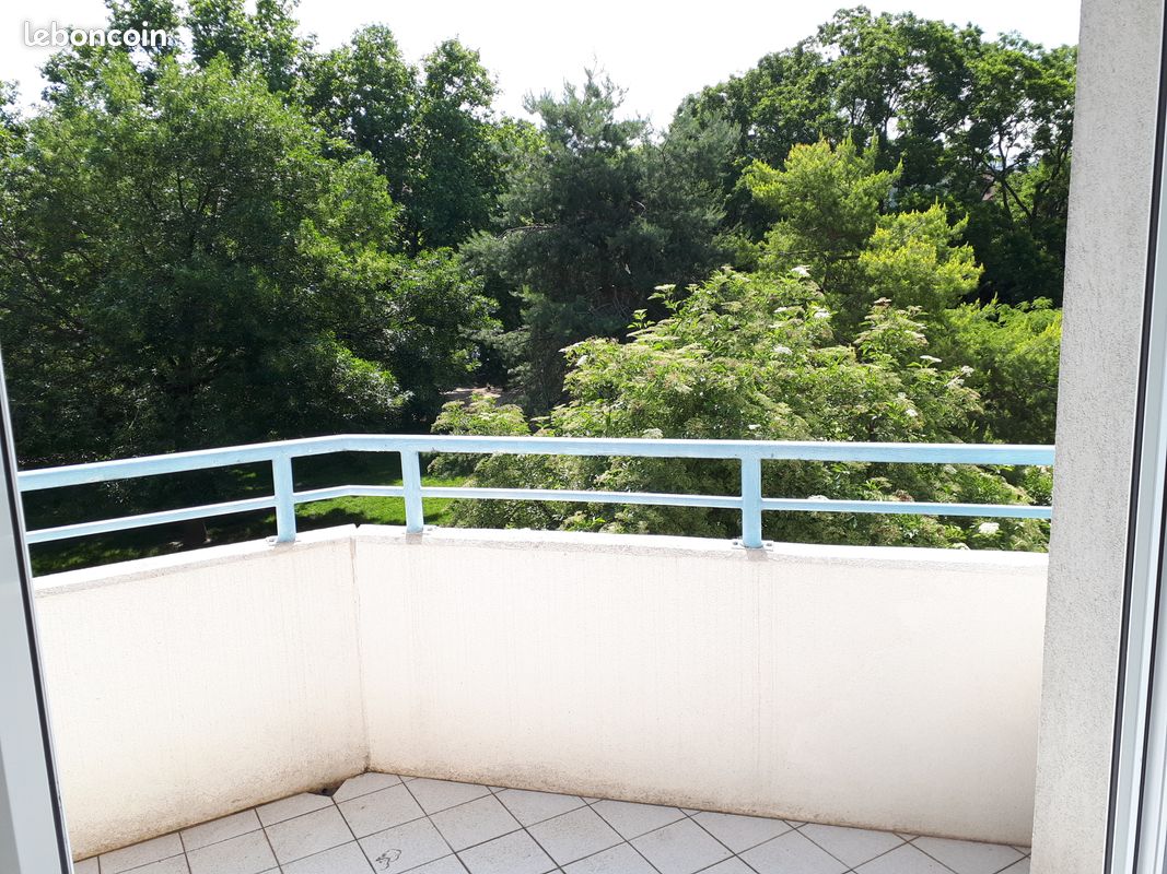 Appartement 1 pièce 35 m² · à Grenoble · 35 m² · 660 €