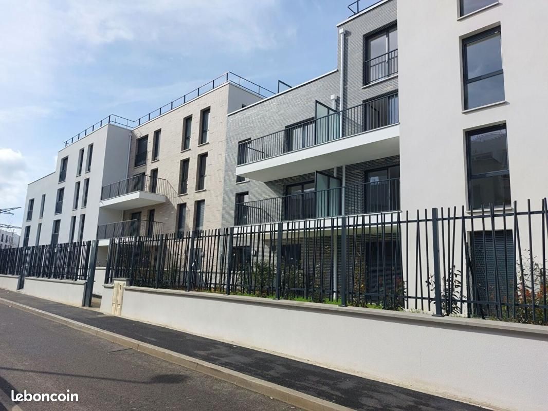 Appartement 2 pièces 41 m² · à Roissy-en-Brie · 41 m² · 895 €