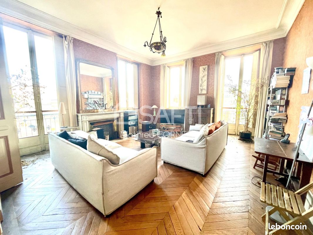 Studio 10 pièces 200 m² - Bordeaux 33000 (image principale 1)