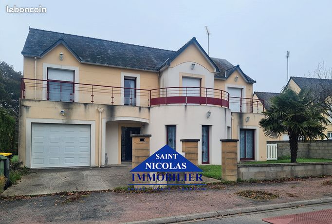Maison 8 pièces 190 m²