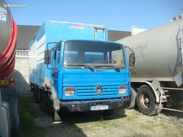 Renault CAMION PORTEUR RENAULT S150 FOURGON (image 2)