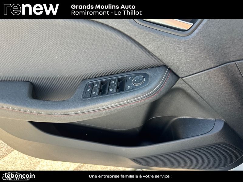 Renault Clio 1.6 E-Tech hybride 145ch RS Line (image 11)
