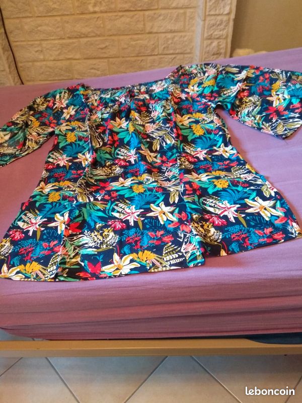 Tunique ,blouse,neuve (image 1)