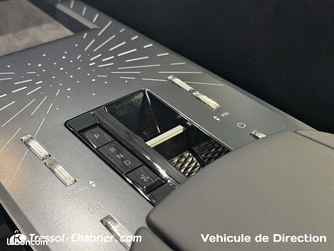 DS N°8 245 ch FWD Long Range Etoile (image 16)