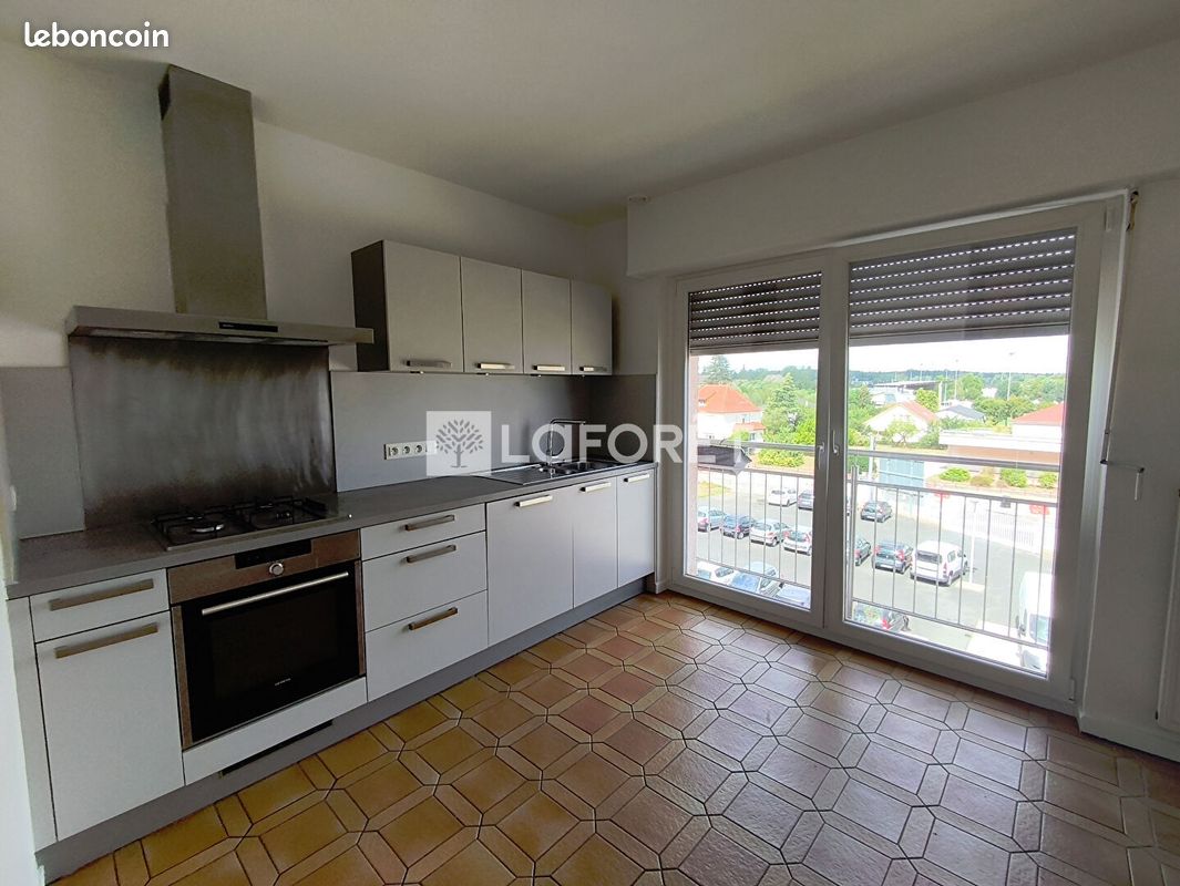 Appartement 5 pièces 139 m² · à Saint-Avold · 139 m² · 845 €/mois