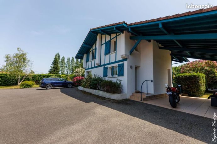 Villa 5 pièces 170 m²