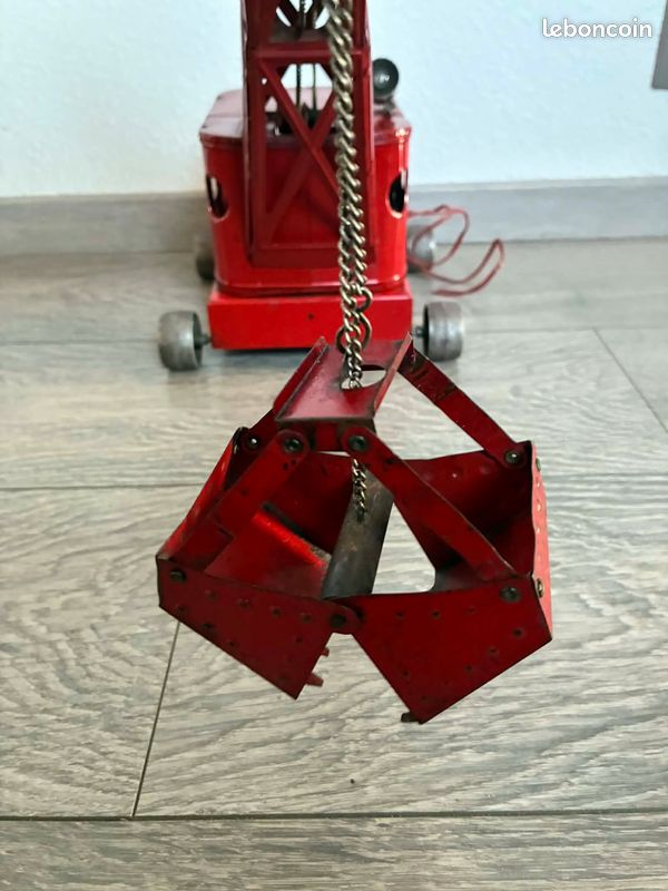 JOUET ANCIEN TRACTEUR et remorque en tôle ZETOR KOVAP en boite EUR 35,50 - FR