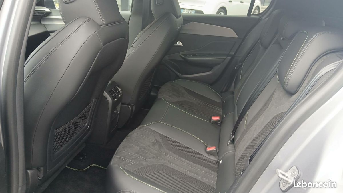 PEUGEOT 308 Electrique 54 kWh 156ch GT (image 11)