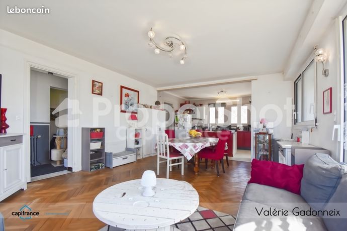 Maison 8 pièces 197 m²