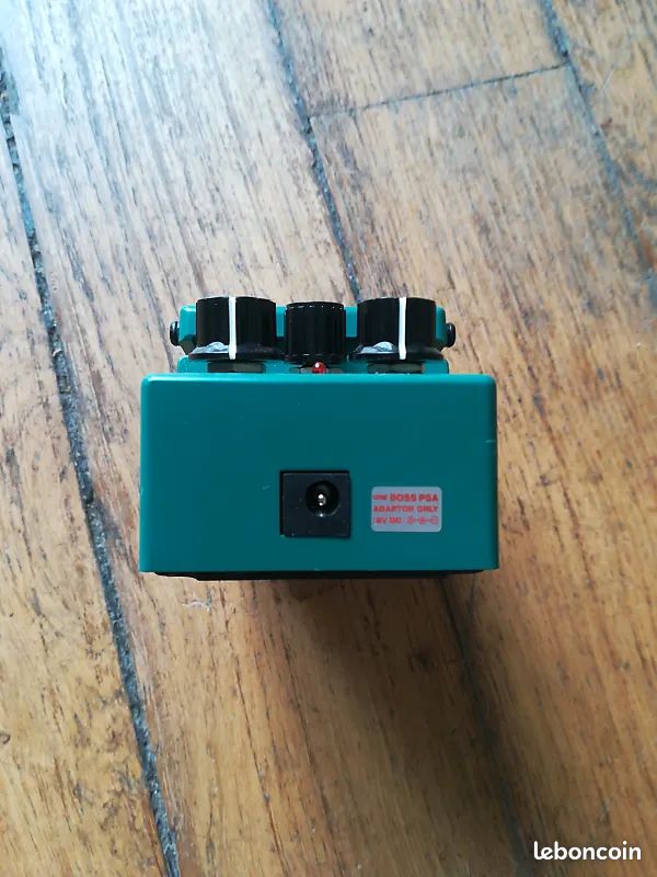 Boss TR-2 Tremolo (Silver Label) 1997 - Present - Green (image 7)