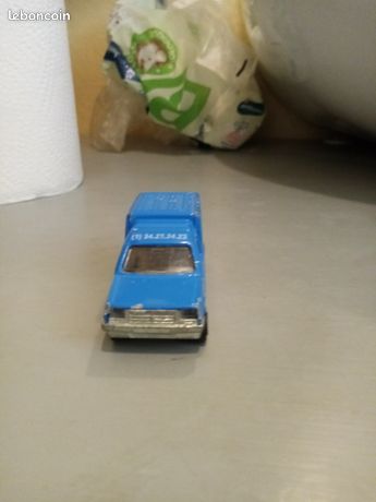Majorette 233 - Majopub Renault Express Fourgonnete Promotionnelle Esys