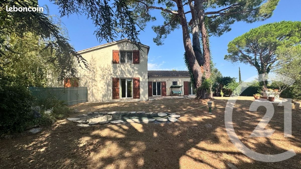 Maison 8 pièces 216 m² · à La Garde · 216 m² · 900 000 €