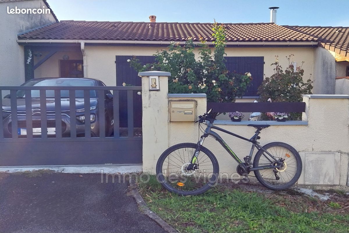 Maison 3 pièces 67 m² · à Bassens · 67 m² · 900 €/mois