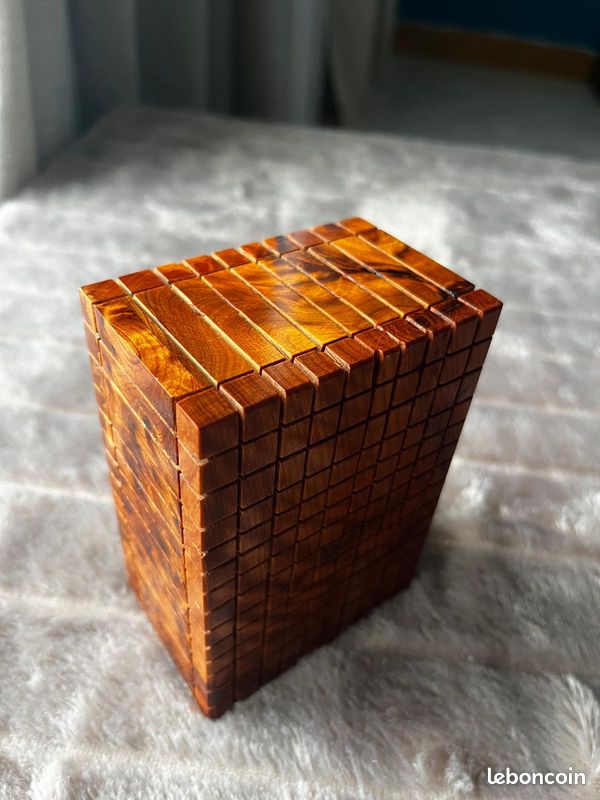 BOÎTE À FERMETURE SECRÈTE - Boîte à bijoux en bois à compartiment caché et ouverture secrète, coffret à bijoux artisanal avec serrure cachée