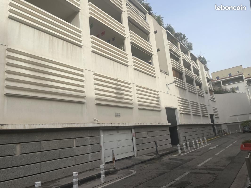 Parking 15 m² · à Marseille · 15 m² · 24 000 €