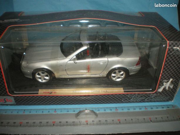 MERCEDES SLK 230 Kompressor AMG R170 Rouge Red Models 1/18 26154 Endommagé EUR 29,00 - FR