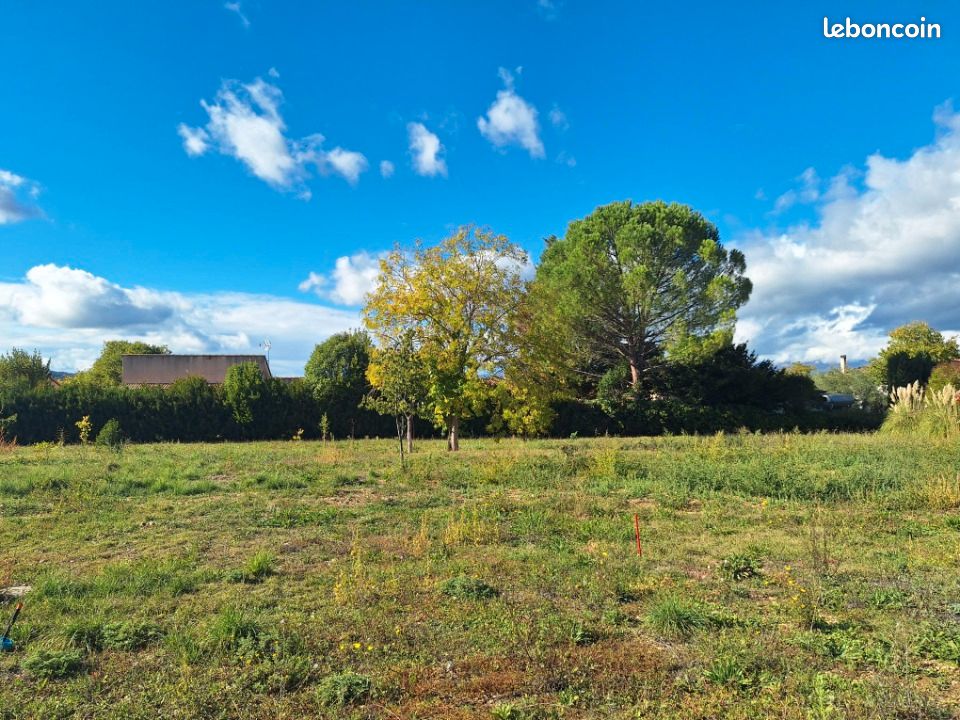 Terrain 501 m² · à Oraison · 125 000 €