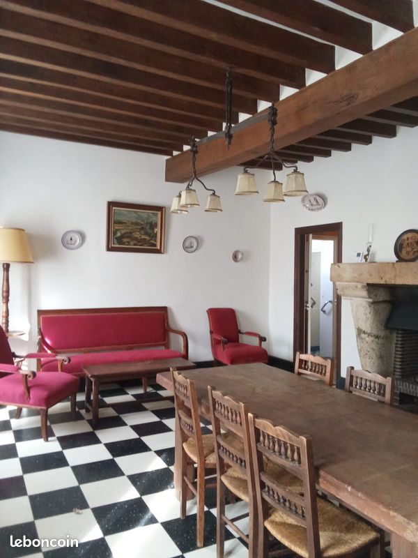 Maison 8 pièces 140 m² · à Jouy · 140 m² · 240 000 €