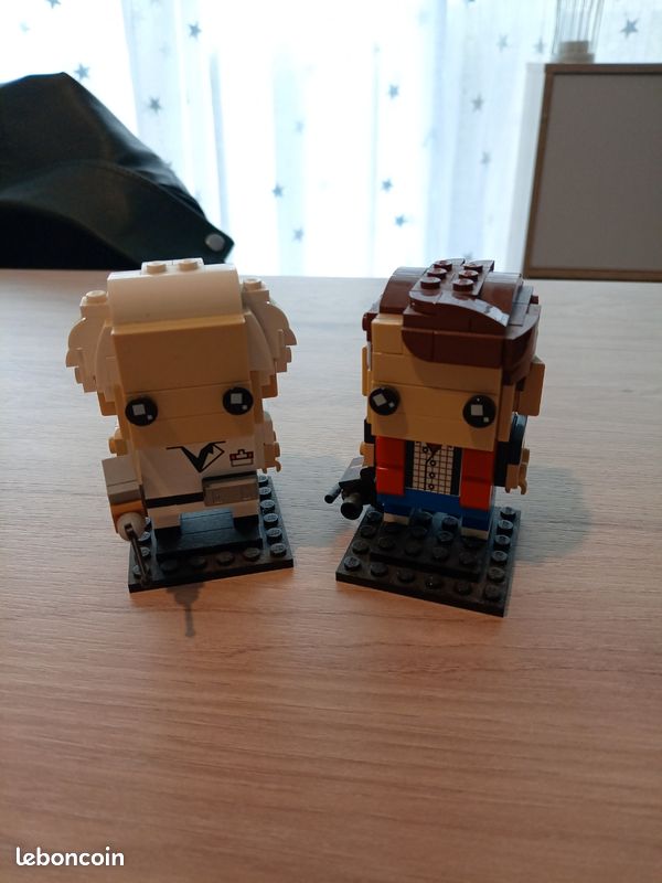 Brick heads (image 1)