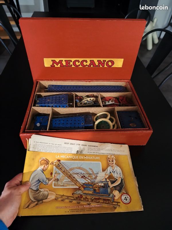 Grande Boîte De Meccano Ancien - Pièces Détachées Vintage - Collection