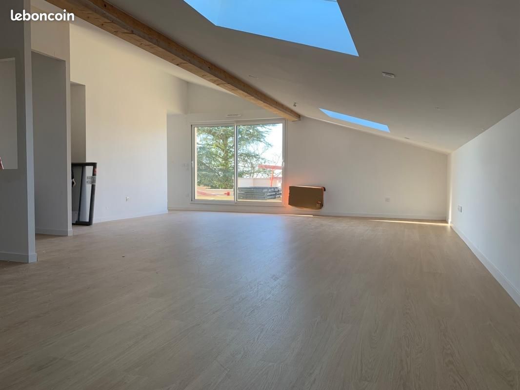 Appartement 4 pièces 107 m² · à Gratentour · 107 m² · 1 026 €/mois