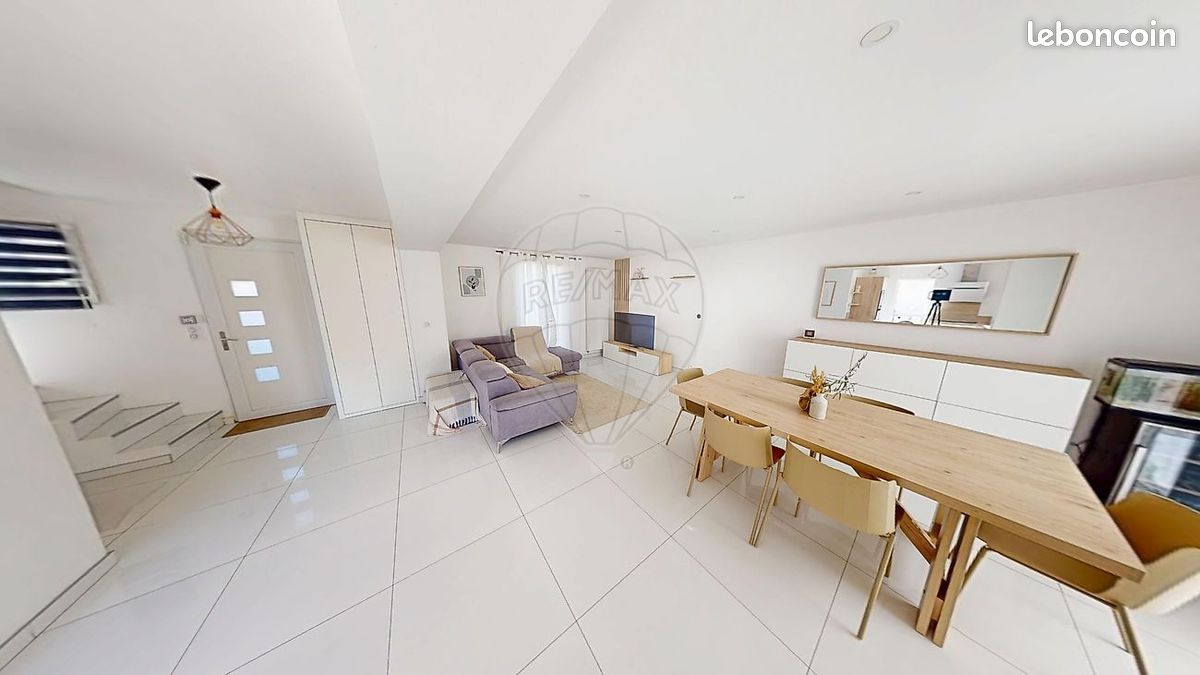 Maison 5 pièces 120 m² · à Claye-Souilly · 120 m² · 2 000 €/mois