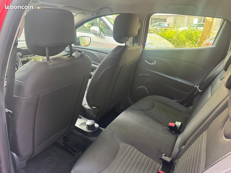 Renault CLIO IV 1.2 16V 75CH LIMITED 5P (image 18)