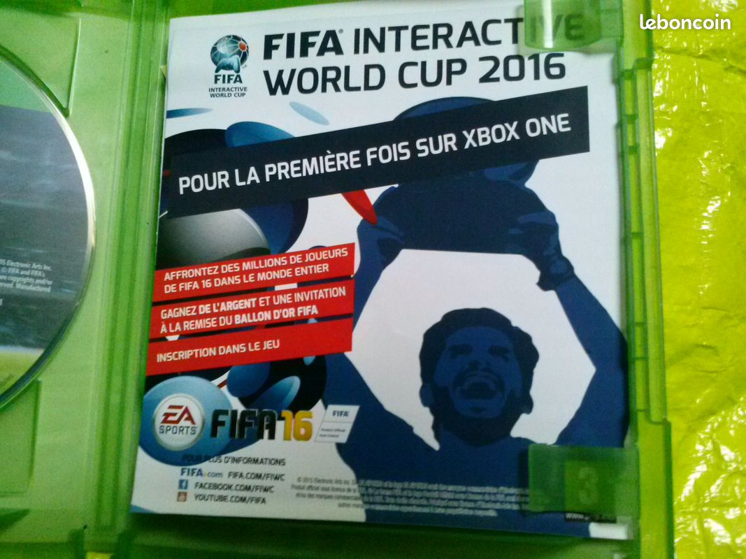 Jeu Xbox One Fifa 2016 (boîte + docu) (image 13)
