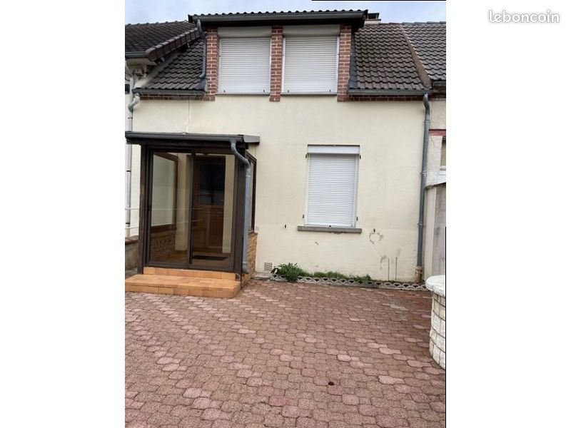 Maison 4 pièces 73 m² · à Saint-Clément · 73 m² · 800 €