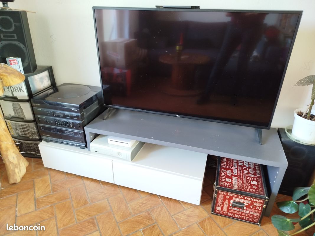 Meuble TV modulable (image 1)