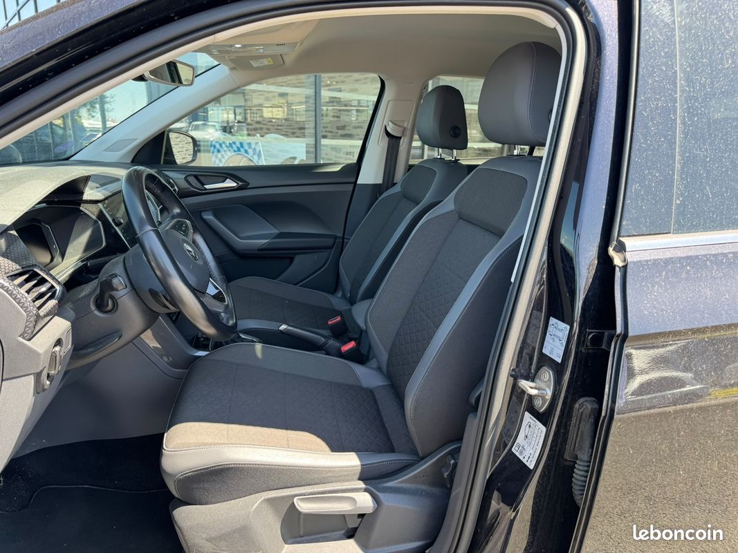 Volkswagen T-CROSS 1.0 TSI 115CH CARAT DSG7 (image 4)