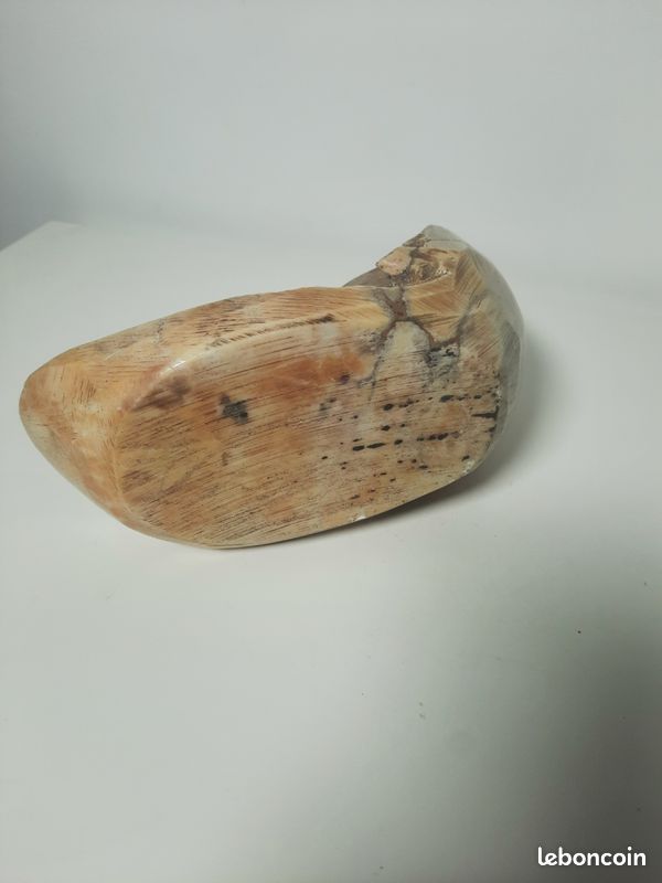 Cendrier en pierre sculpté (image 3)