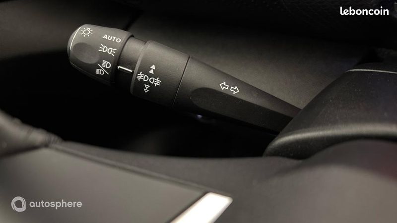 Citroen C4 Moteur électrique 136ch (100 kW) Shine Automatique (image 23)