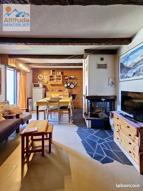 Appartement 3 pièces 49 m² · à Châtel · 49 m² · 345 000 €