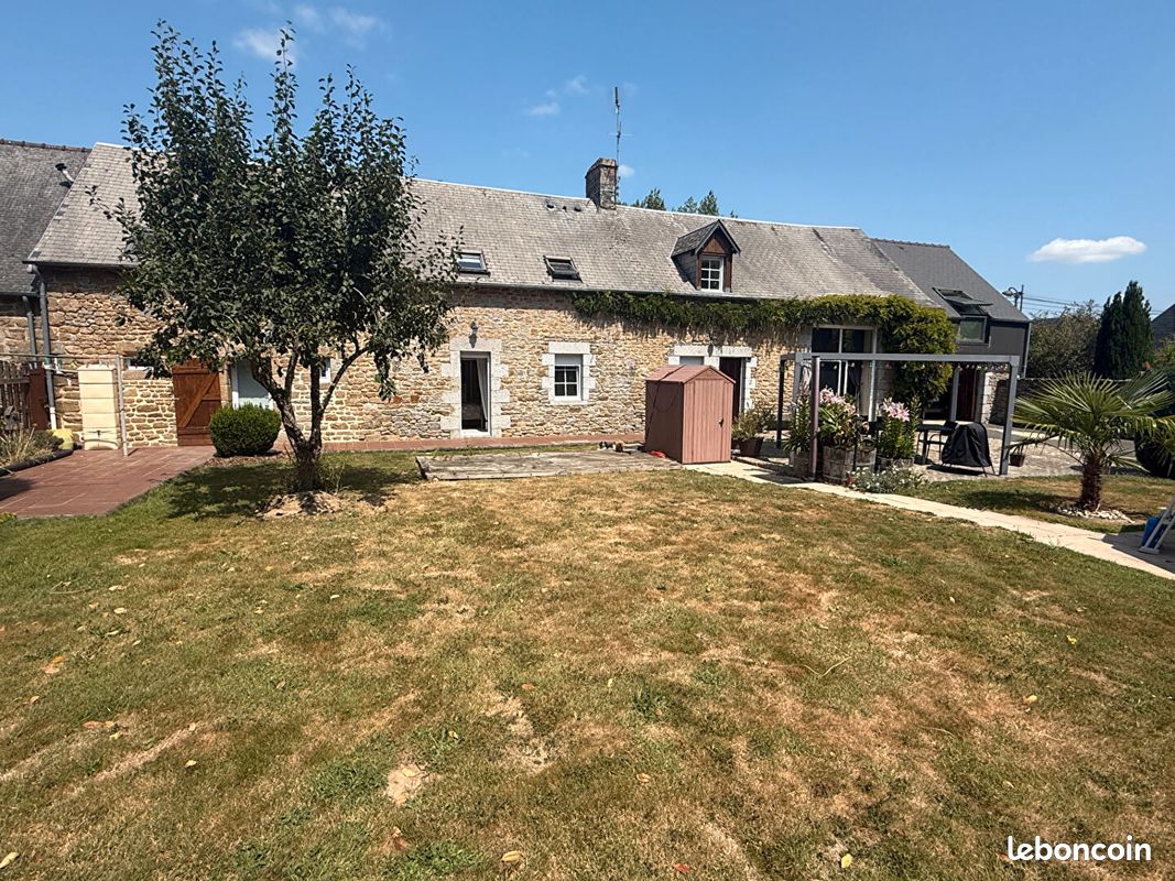 Maison 6 pièces 201 m² · à Le Châtellier · 201 m² · 295 000 €