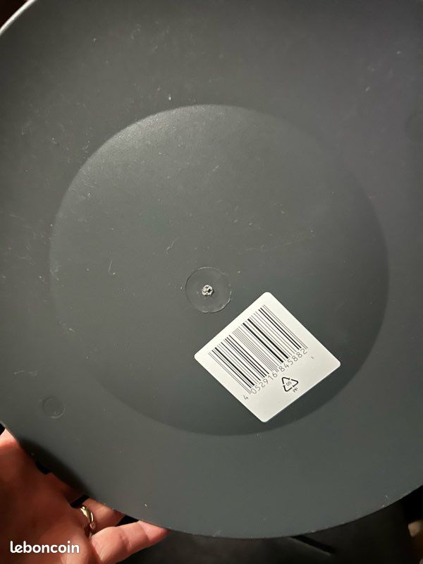 Une poubelle ronde de 50 litres (image 8)