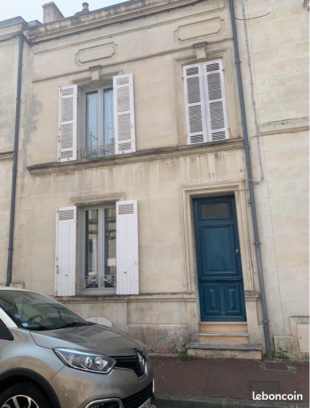 Maison 6 pièces 108 m² · à Saintes · 108 m² · 285 000 €