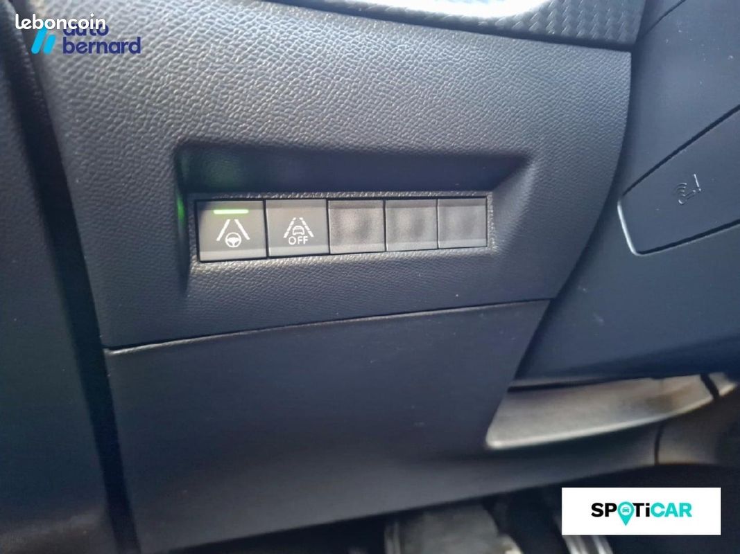 Peugeot 2008 1.5 BlueHDi 130ch S&S GT Pack EAT8 (image 19)