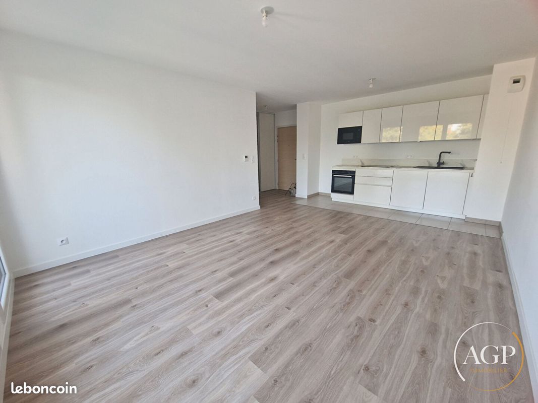 Appartement 3 pièces 59 m² · à Saint-Jean-de-la-Ruelle · 59 m² · 1 000 €/mois