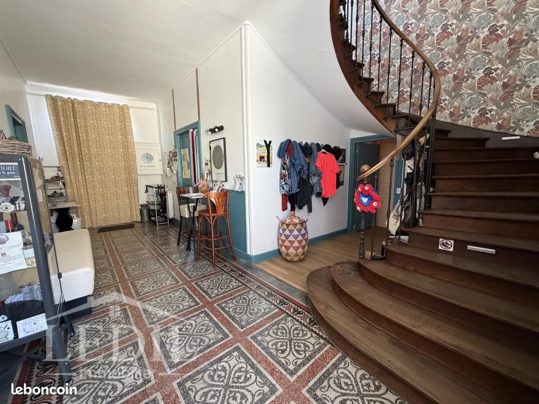 Maison 6 pièces 230 m² (image 4)