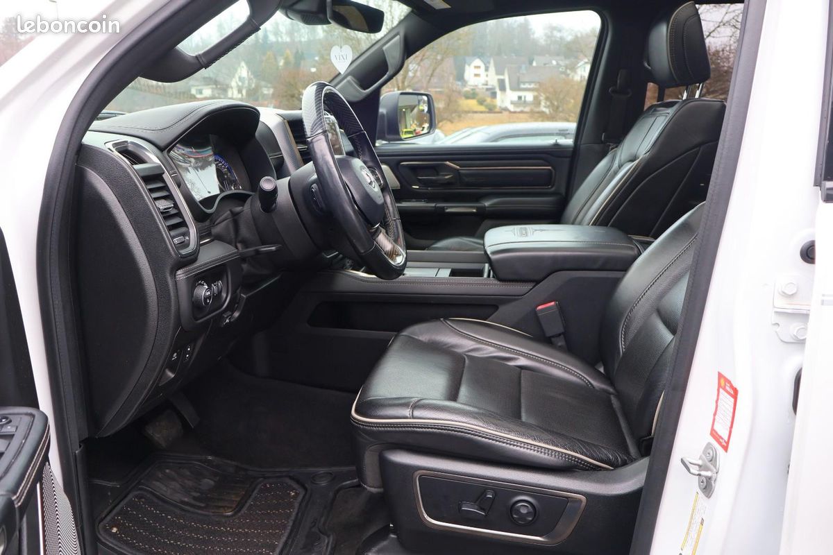 Dodge RAM 1500 Limited 5.7 V8 HEMI 401 ch 4x4 – Harman Kardon – GPL – Toit pano (image 7)